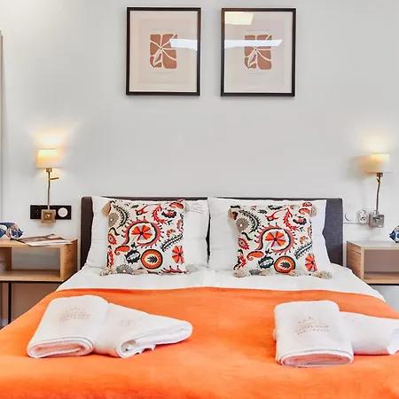 Golden Hour Apartments- Bohaterow Wrzesnia 101 *